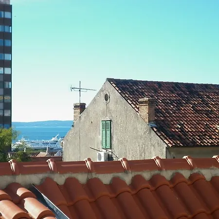 Calendula Rubic Apartment *