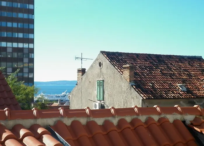 Calendula Rubic Apartment *